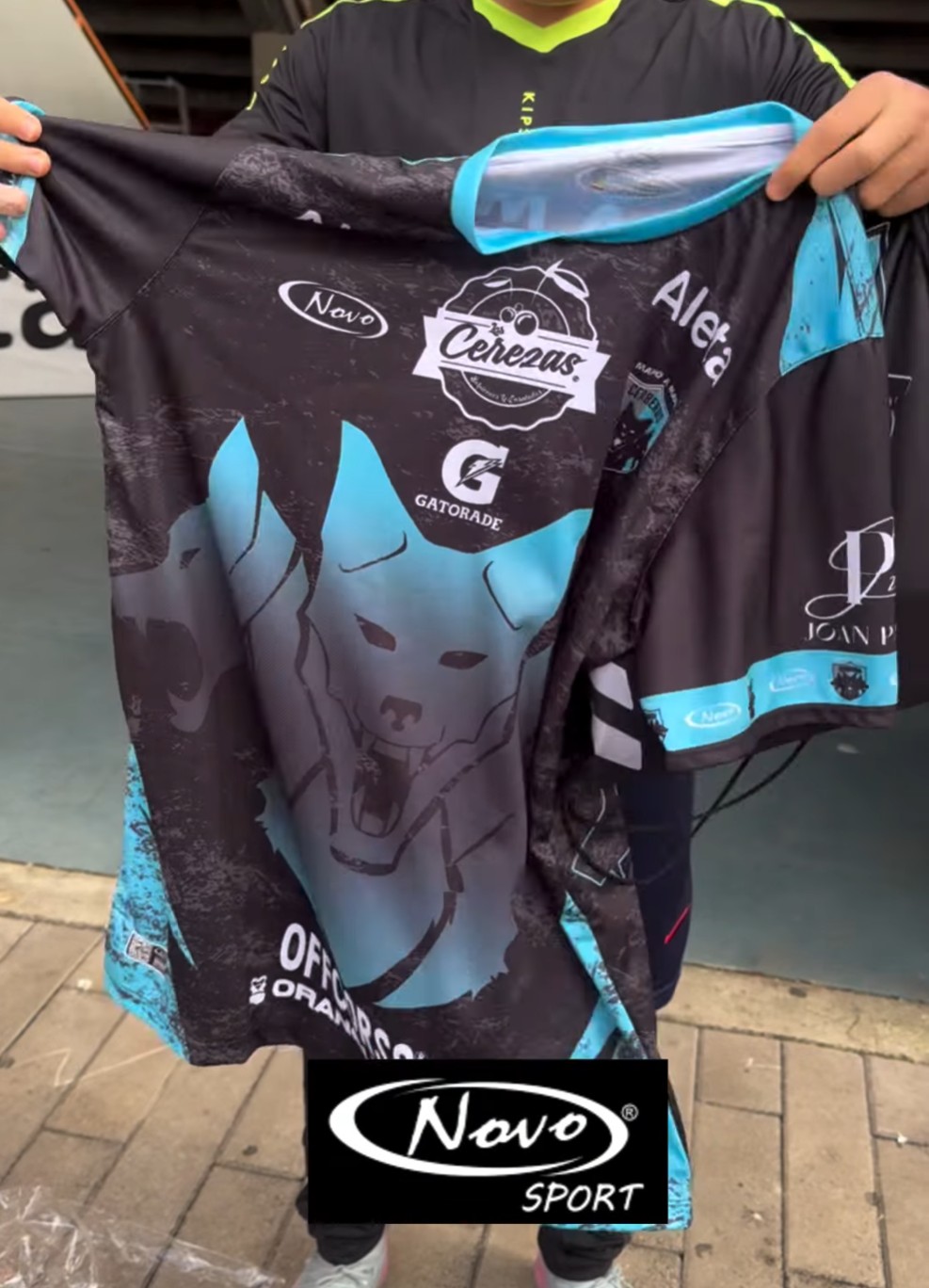 Uniformes Escuela Cerberus - 2